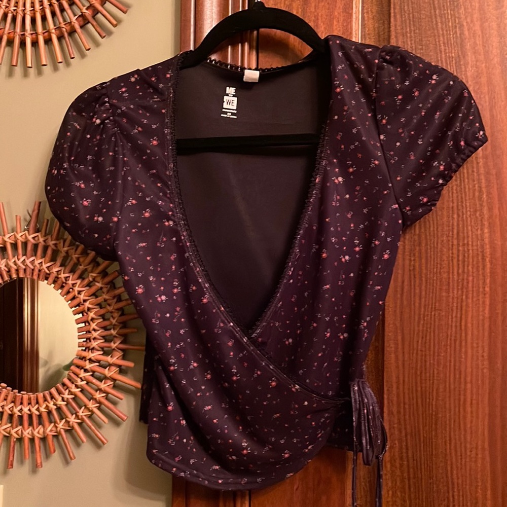 Pacsun Floral Wrap Top XSmall
